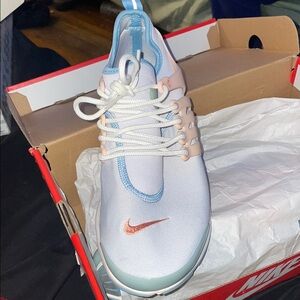 Nike White and Blue Athletic Sneakers